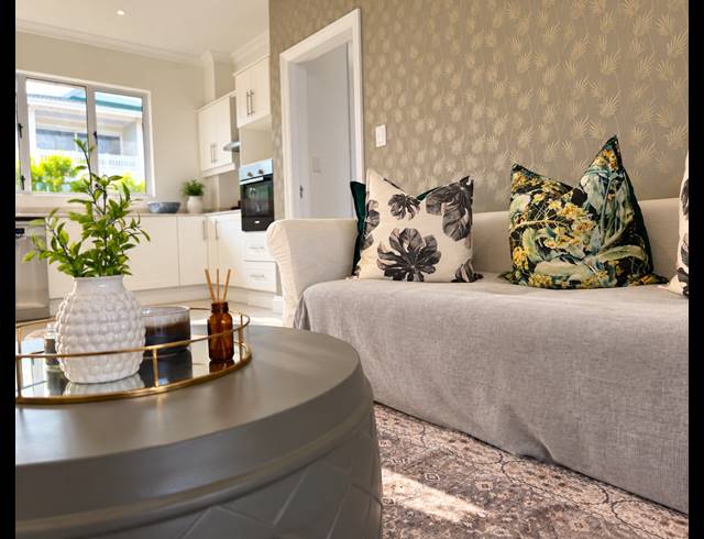 1 BEDROOM TOWNHOUSE FOR SALE IN KINDLEWOOD ESTATE